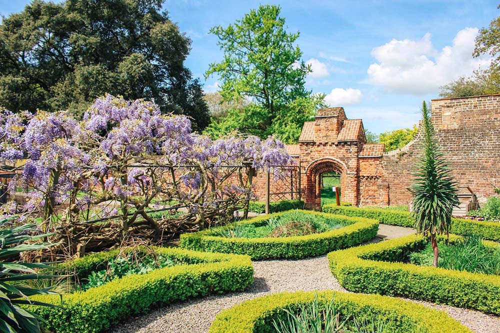 Fulham Palace and Gardens free things to do London