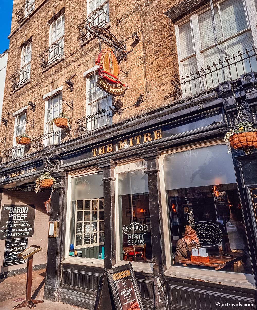 The Mitre pub Cambridge. Copyright CK Travels