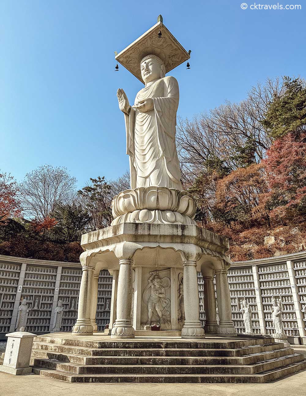 Bongeunsa temple near Starfield COEX Mall