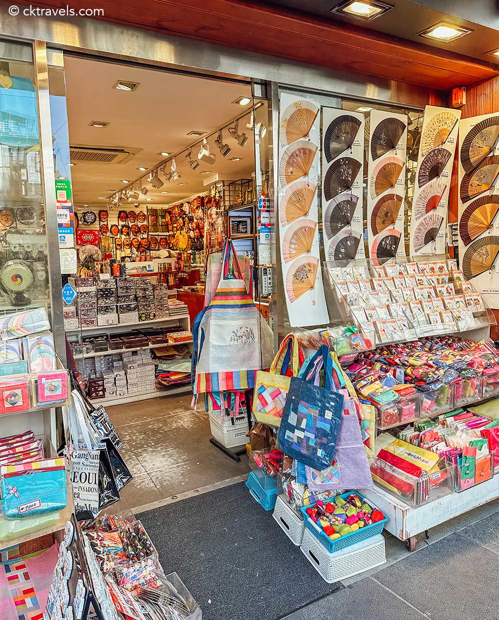 Cute Korean Stationery Shopping & Vintage Japanese Stuff in Seoul 