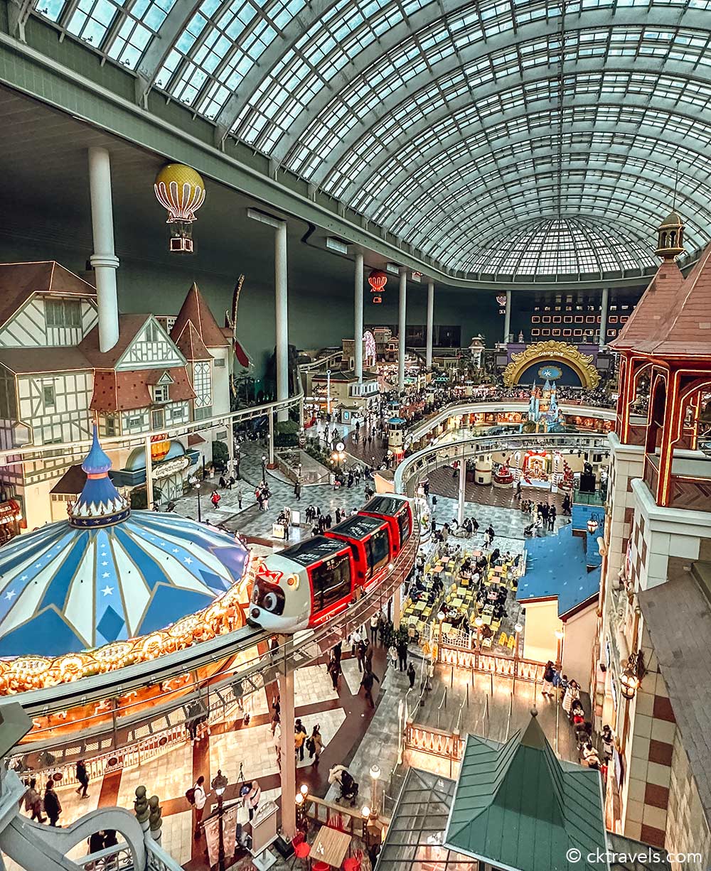 Lotte World Adventure Theme Park - Seoul at night