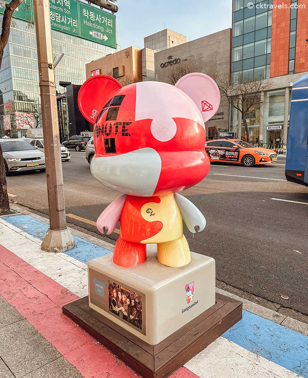 Gangnam K-Pop Bears on K Star Road - Unique, Weird and Wonderful Seoul Attractions