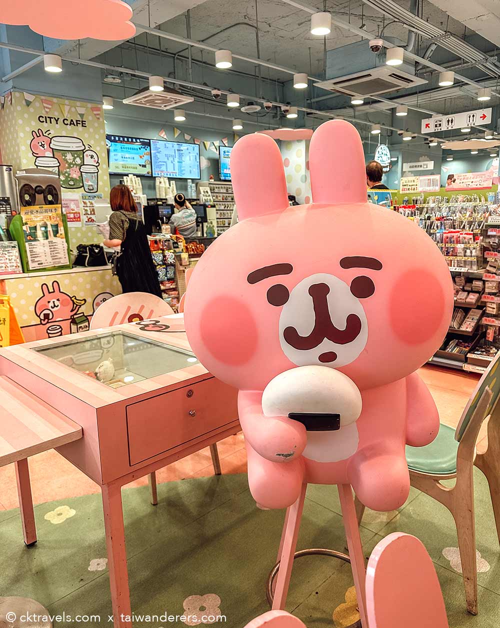 Stay Cute: 7-Eleven Taiwan Sanrio-themed Store - Asia Trend in 2023