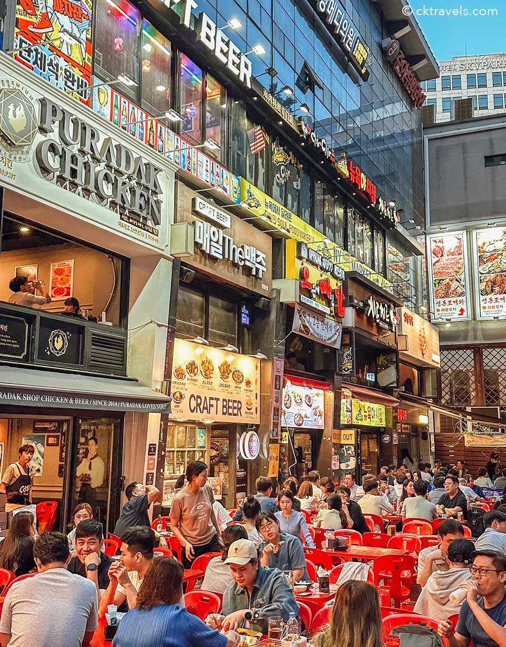 Chicken and Beer street Myeongdong - Seoul at night