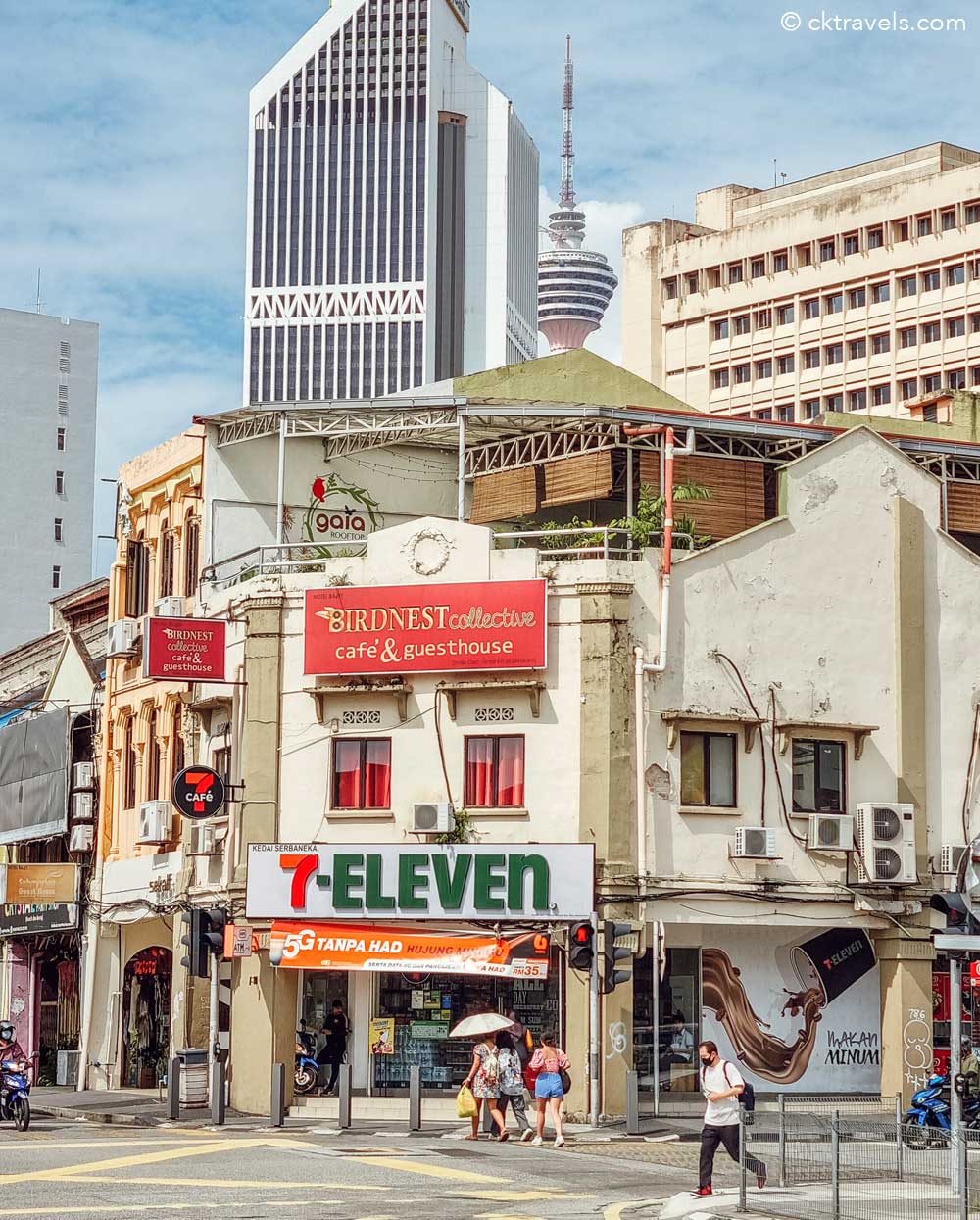 Kuala Lumpur Chinatown 7-Eleven