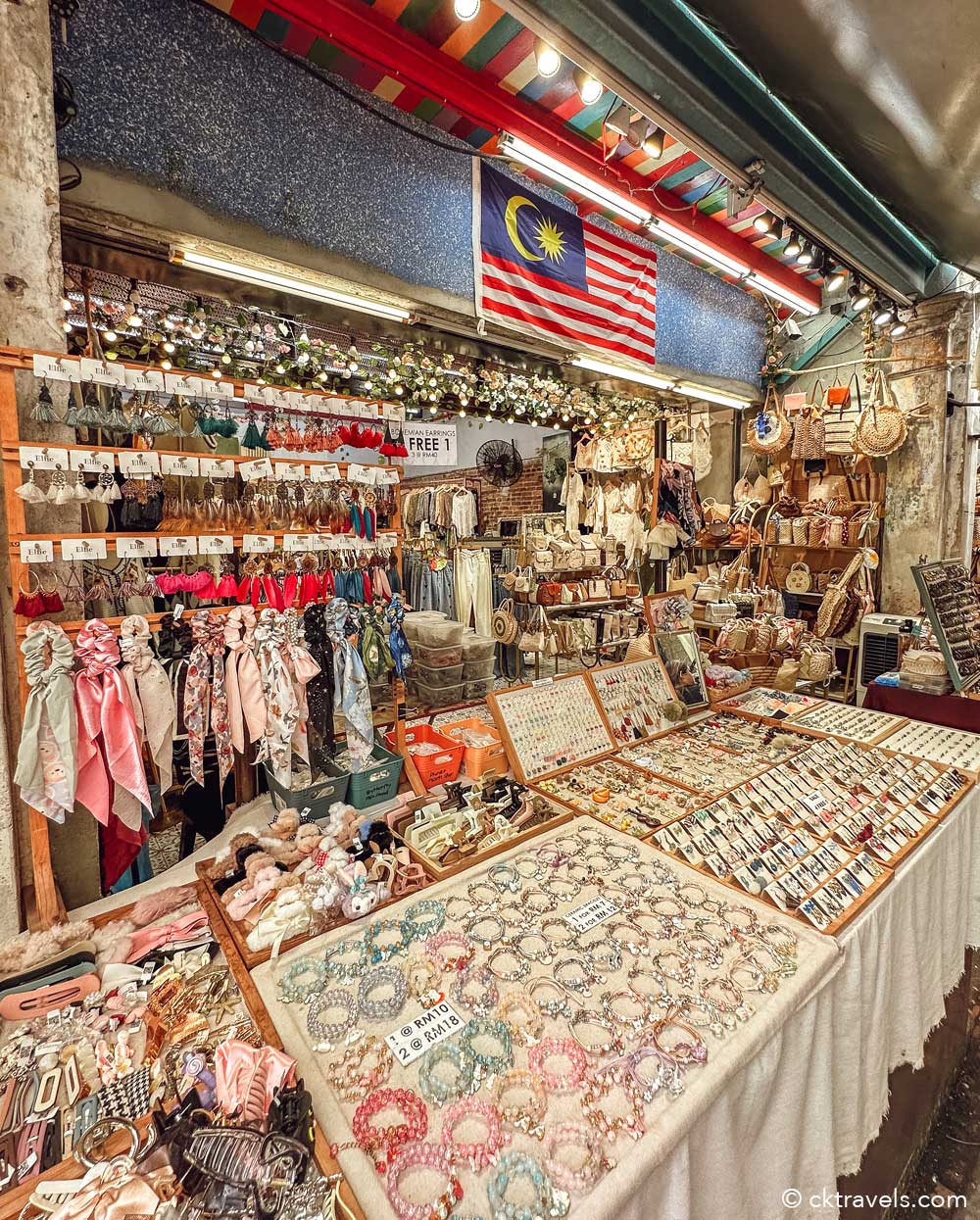 Ipoh jewellery souvenir