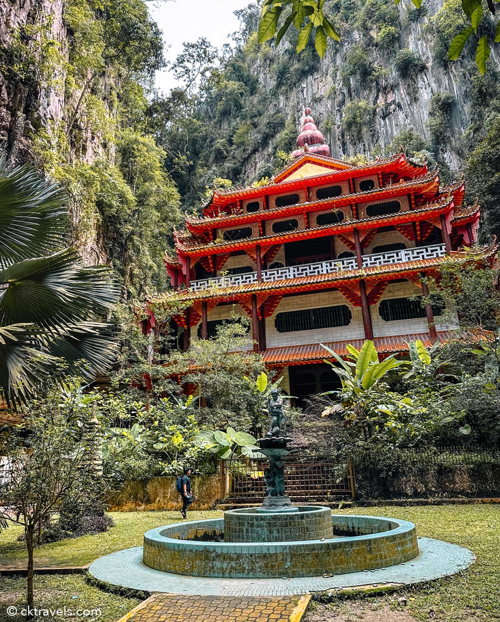 Sam Poh Tong cave temple Ipoh Malaysia