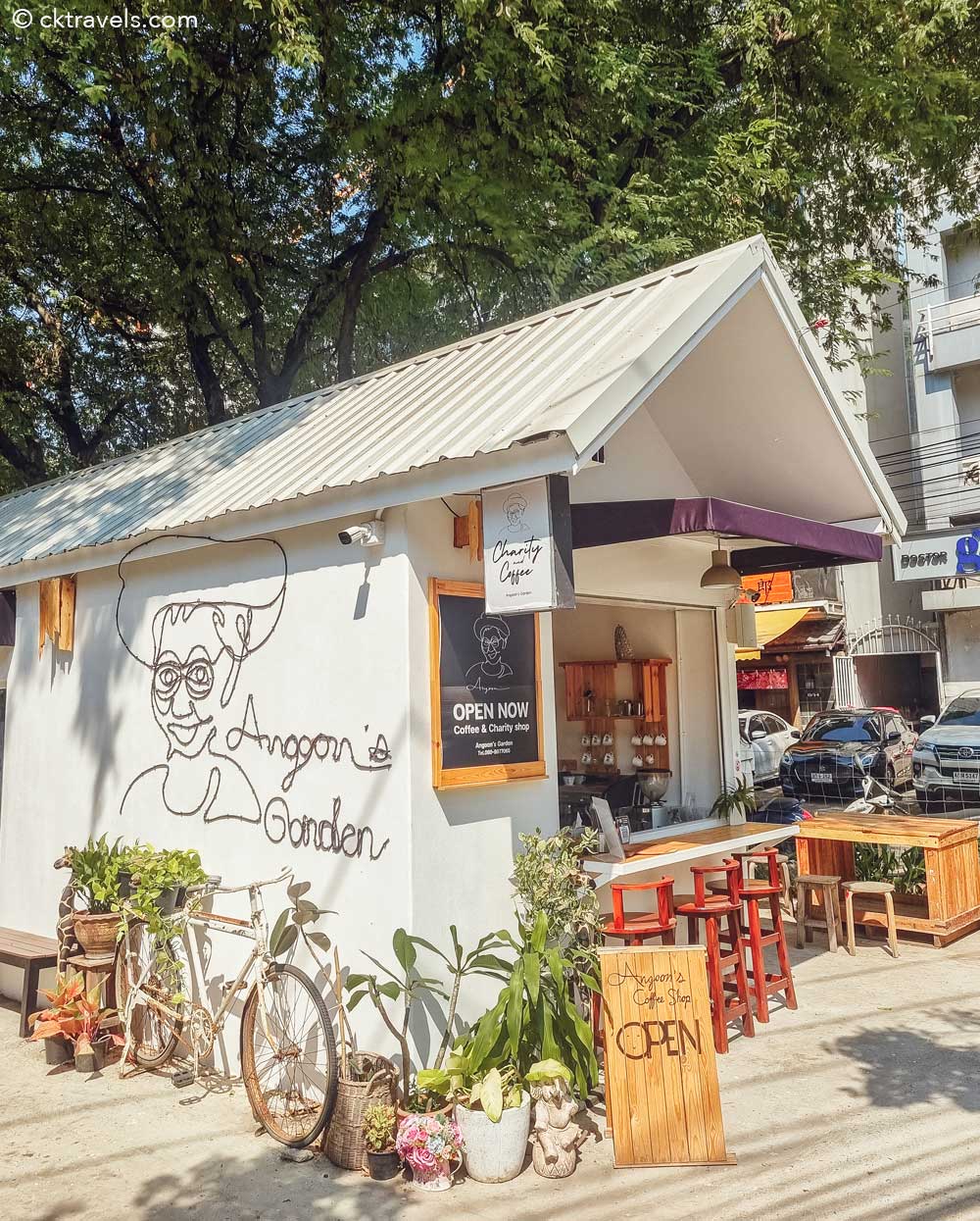 Angoon Malik Garden and Coffee Shop Thonglor Bangkok